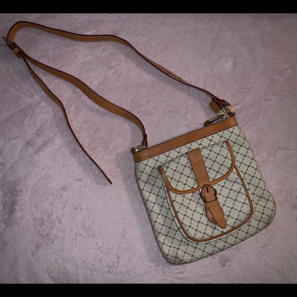 Rioni signature natural daily tourist handbag